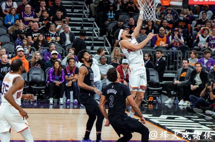 布克32分太阳送篮网5连败 活塞擒老鹰升至前六 布克32分太阳送篮网5连败 活塞擒老鹰升至前六