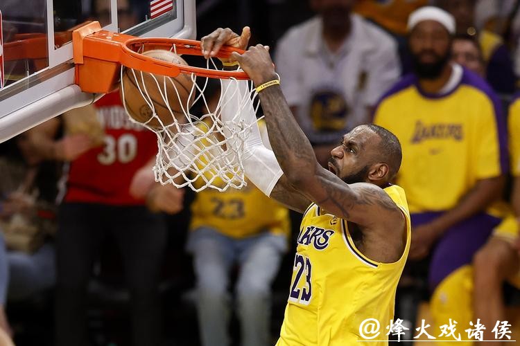 詹姆斯再砍30分超乔丹 湖人擒老鹰升至西部第4